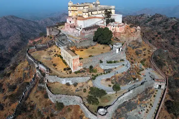 Chittorgarh & Kumbhalgarh Forts