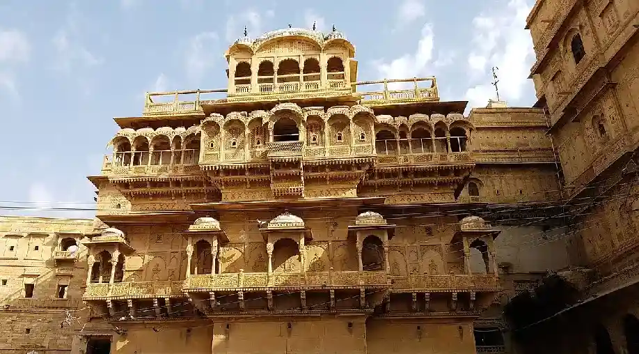 14 Days Rajasthan Tour Package with Varanasi