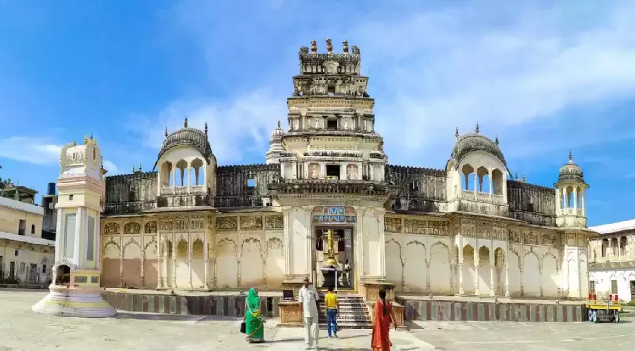 1756107176 68ac11a8bf3ea