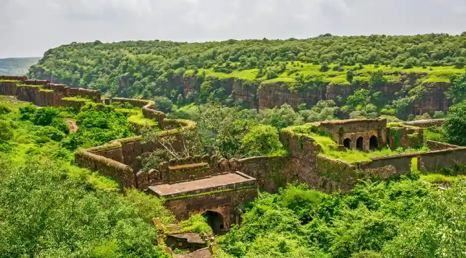 1758006048 68c90b201652e