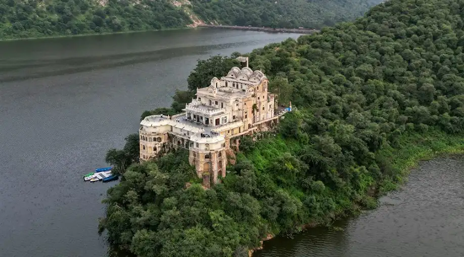 1758190508 68cbdbacdea54