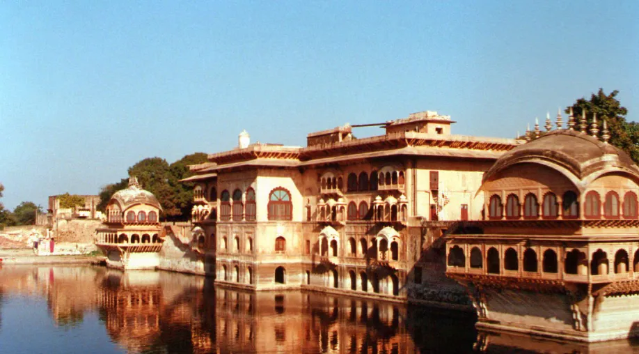 1758868082 68d6327292566