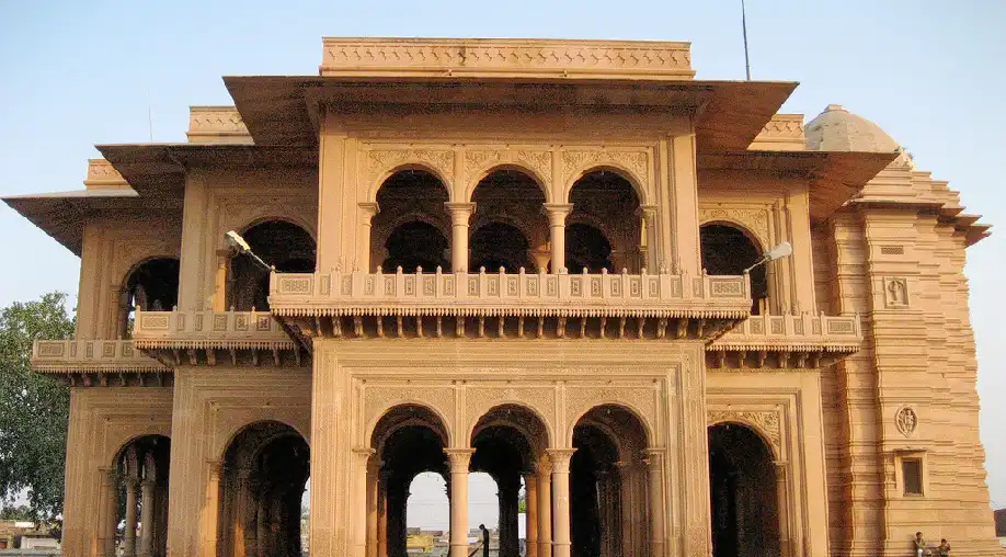 1758868294 68d63346bf9a8