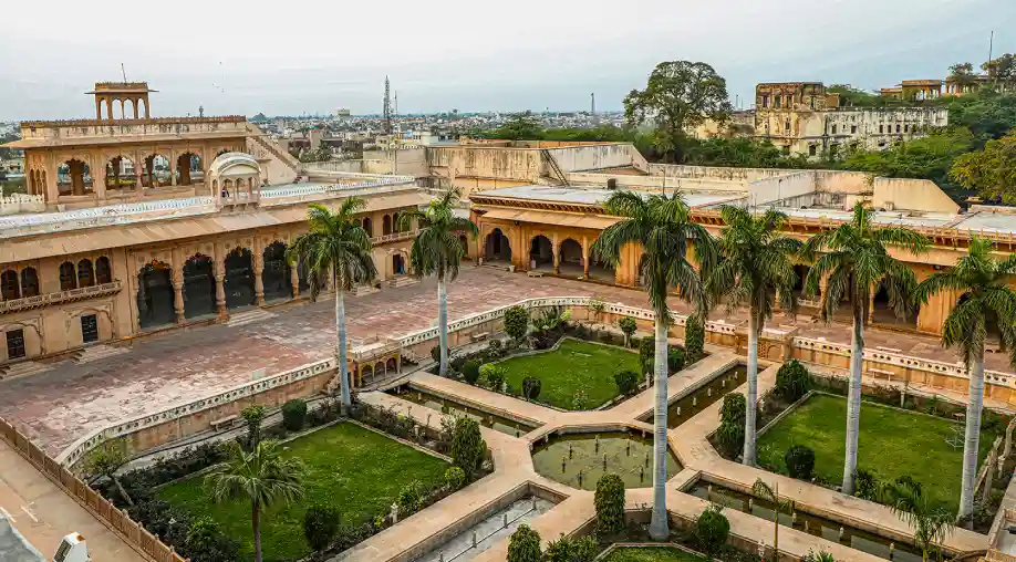 1758868354 68d6338210799