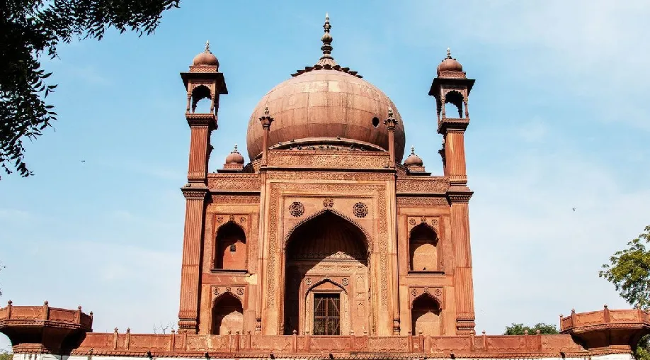 1758880810 68d6642a136da