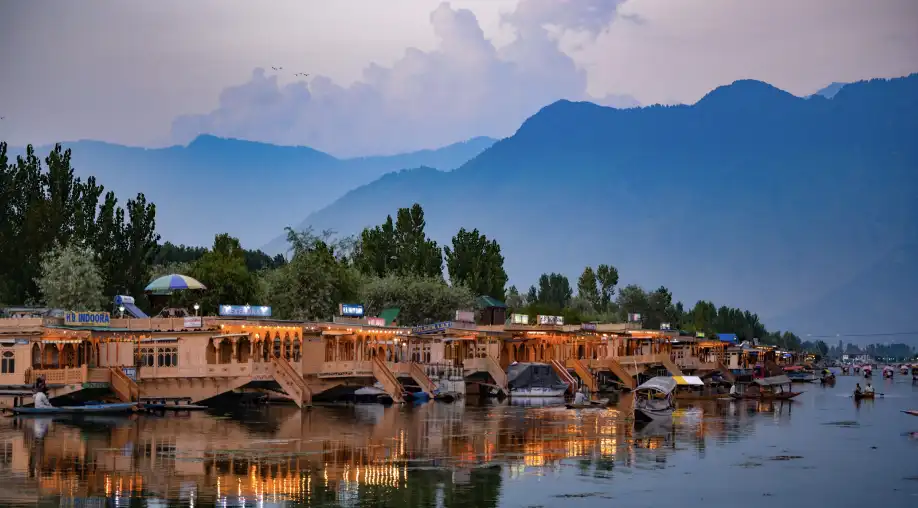 Kashmir Tour Packages from Alleppey