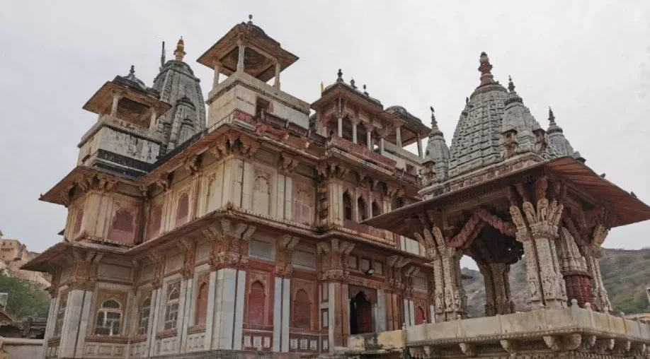 1760073413 68e896c53a6f5