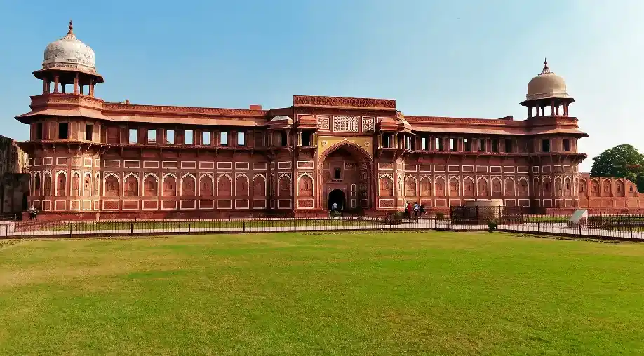 1760075717 68e89fc5b1f49