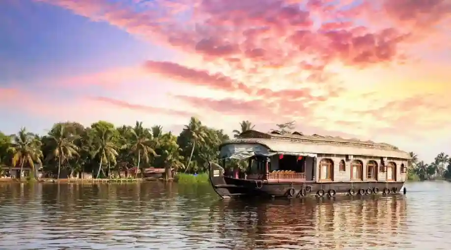 Alleppey Honeymoon Tour Package
