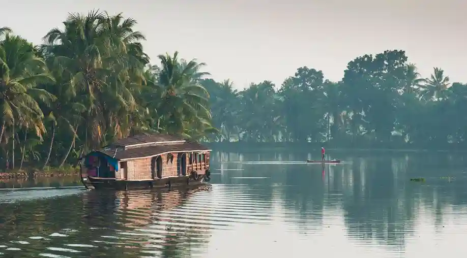 Kumarakom Tour from Cochin