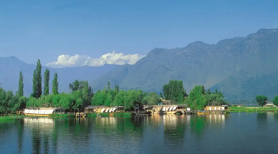 Srinagar Tour Packages from Amritsar
