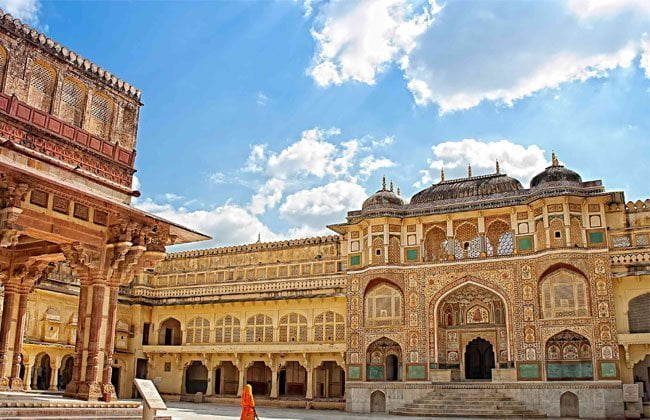 Palaces and forts in rajasthan babu