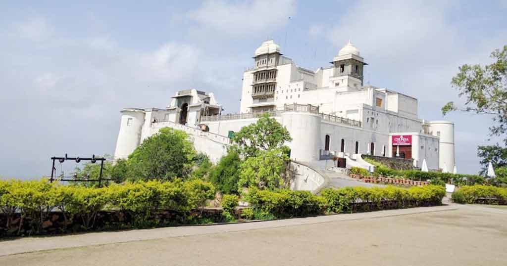 sajjangarh-palace-udaipur-rajasthan
