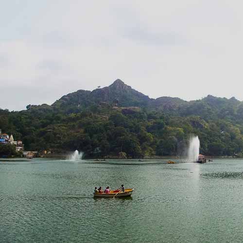 Udaipur to Mount Abu Taxi